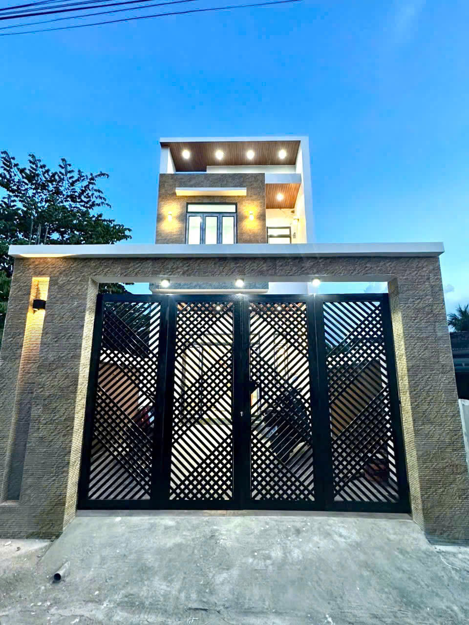 NHÀ Ở DIÊN KHÁNH